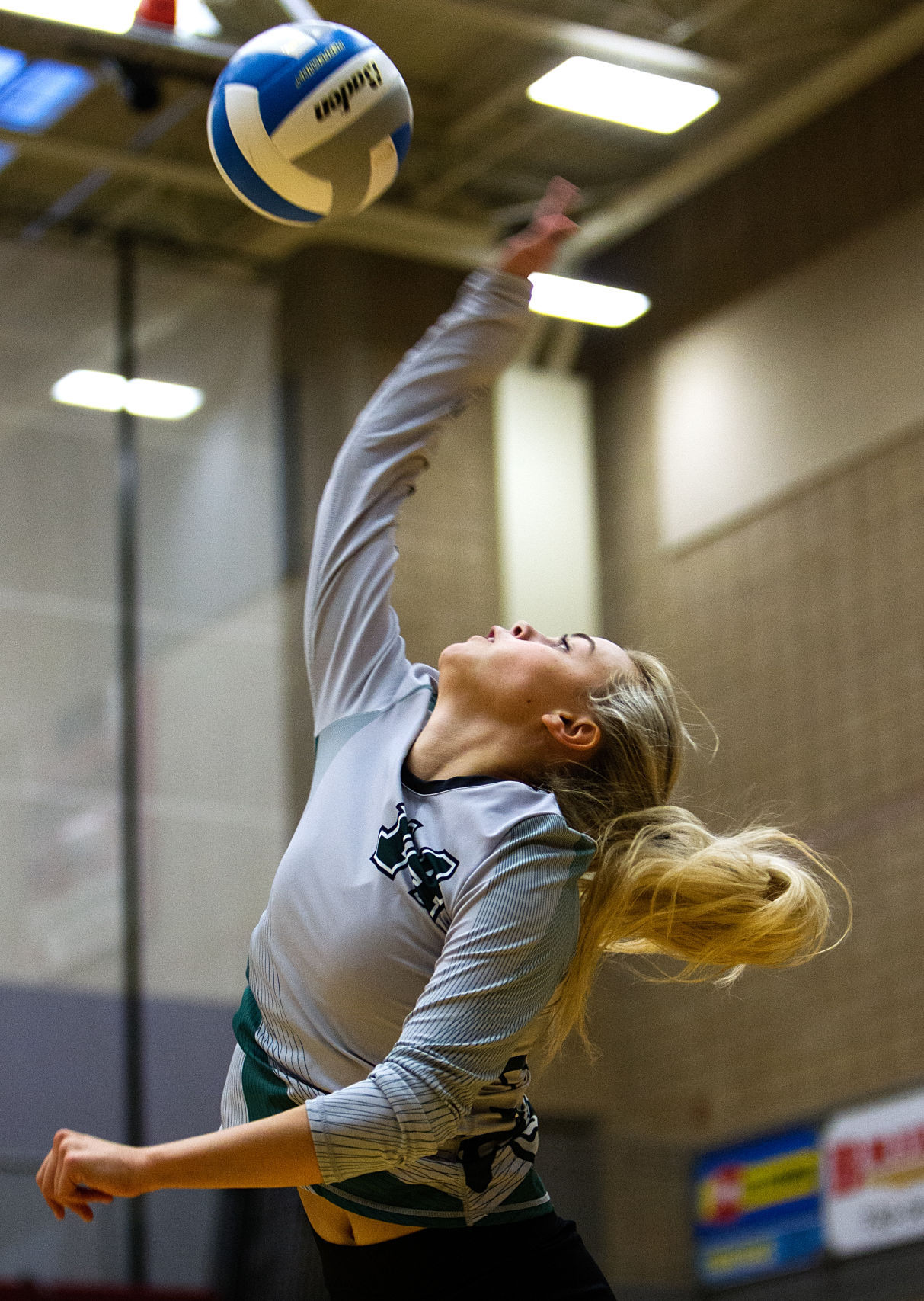 Canyon Ridge vs. Burley volleyball
